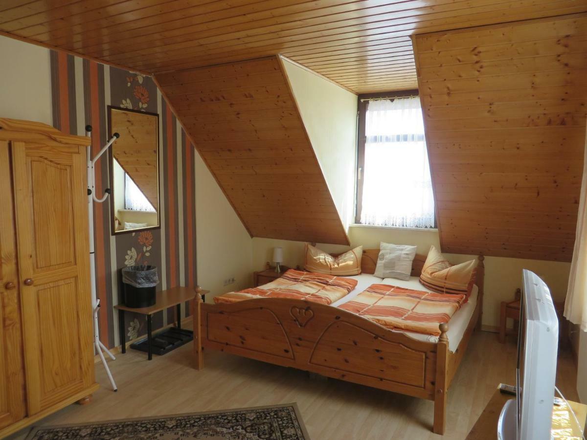 Pension Zur Quelle Bad Frankenhausen Exterior foto